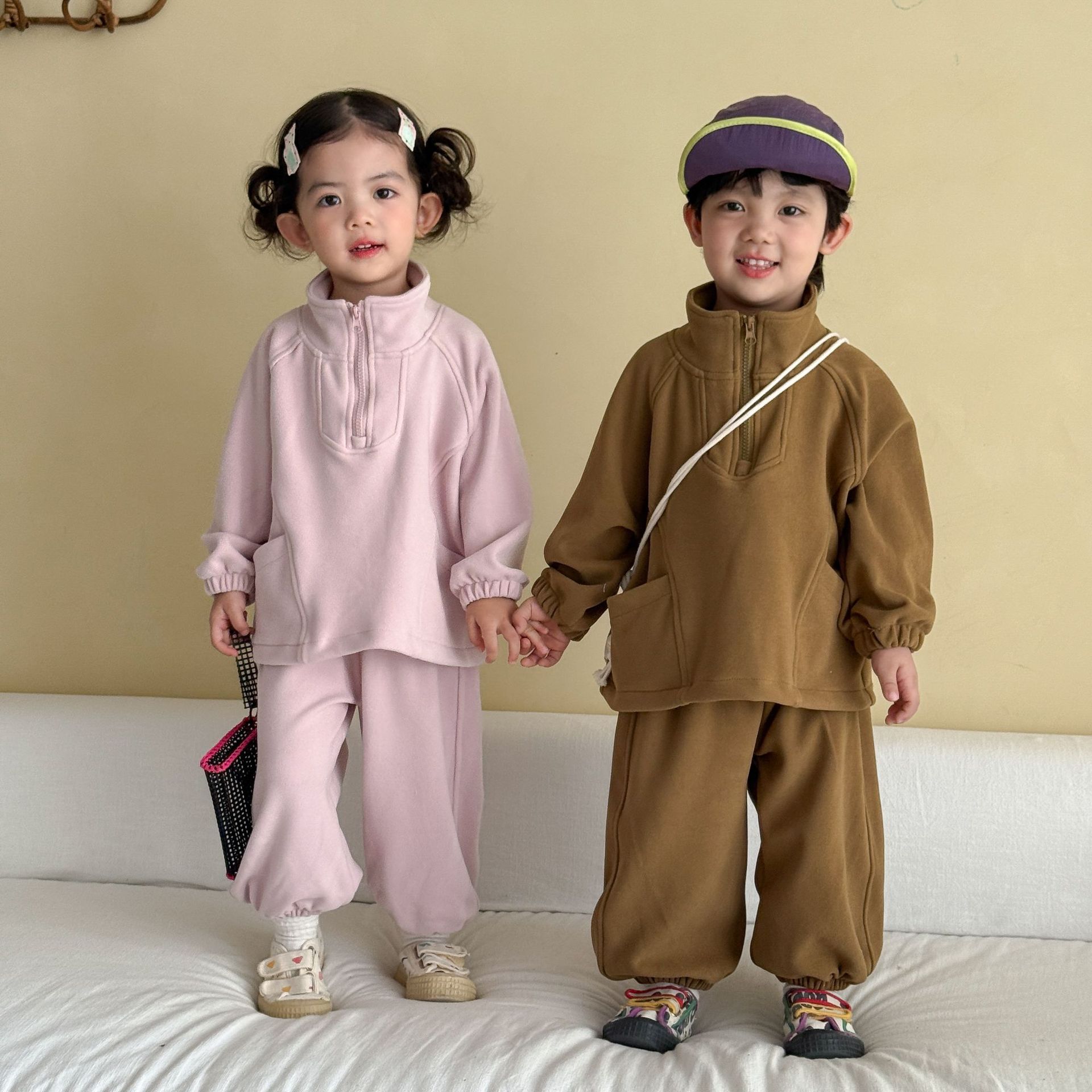 Running Gear Kids - 2026 秋の新しい子供長袖スポーツウェアセット男の子女の子トレーナー + パンツ 2 個スーツカジュアルルーズ子供綿衣装